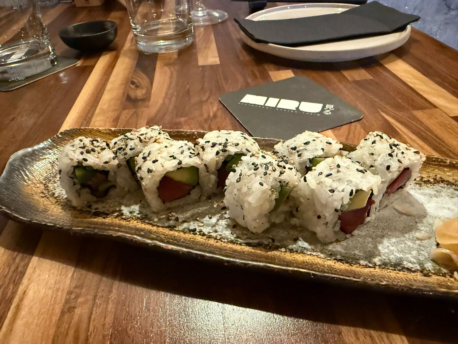 Uramaki Maguro Avocado